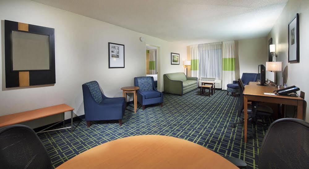 Fairfield Inn & Suites By Marriott Charleston Airport/Convention Center North Charleston Exteriér fotografie